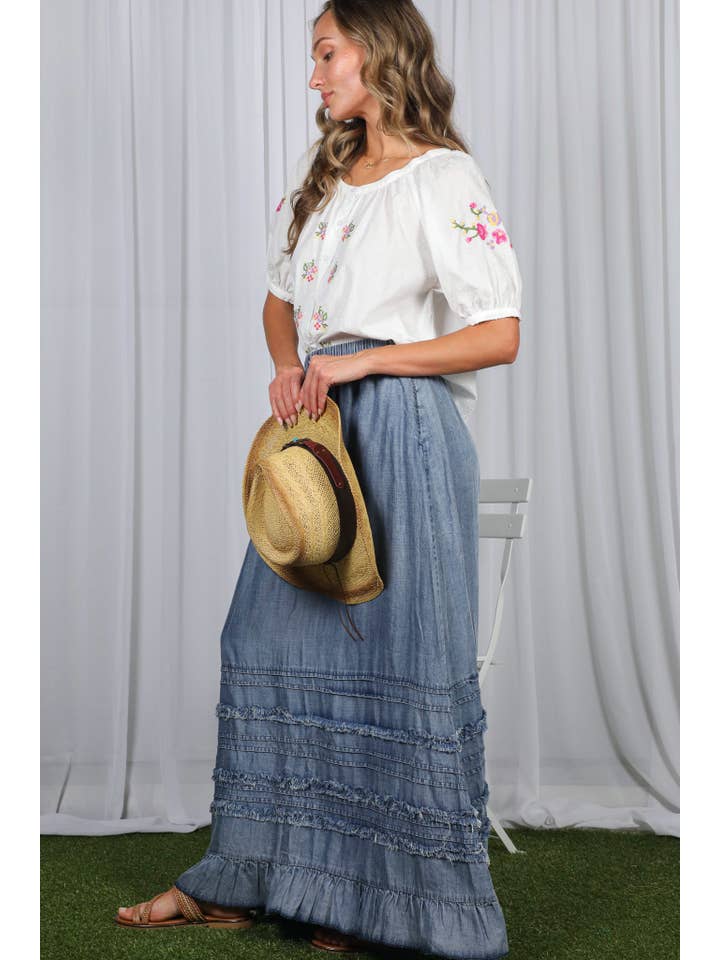 Vine & Love - Wholesale Skirt - Women's - Ruffle Frayed Hem Chambray Casual Western Maxi Skirt VS8315116