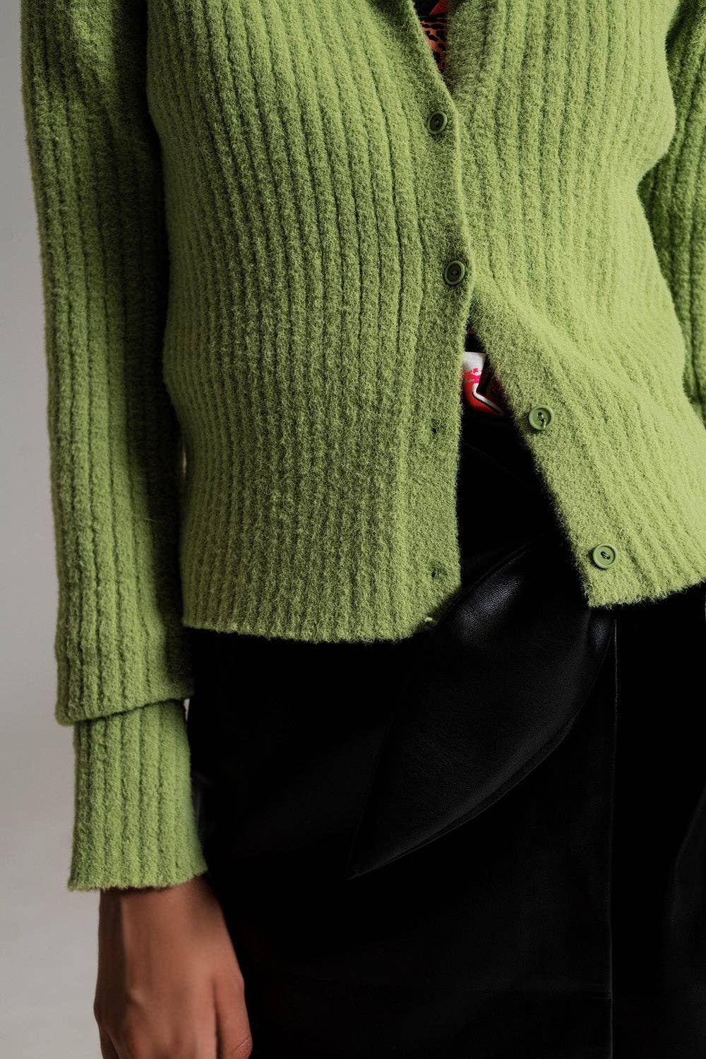 Vert Cardigan vert en maille douce et moelleuse en vente sur Faire5