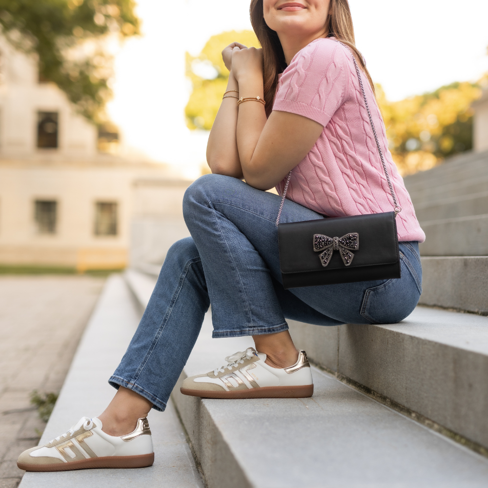 Lucy Jane - Wholesale Clutch Bag - Women's - Silver Chain1