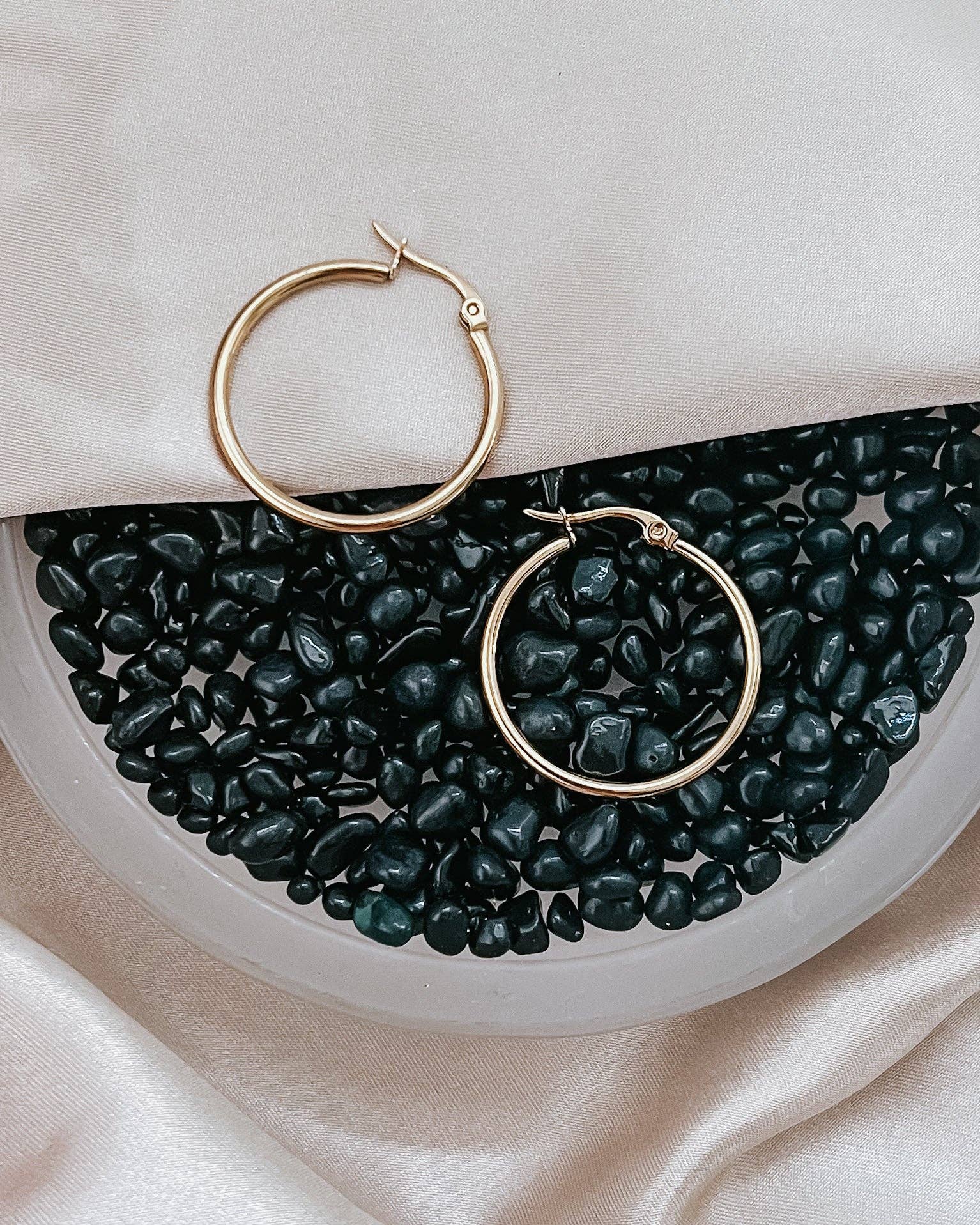 BELJOY - Wholesale Hoop Earrings - Eileen Gold Hoop Earrings || Choose Size4