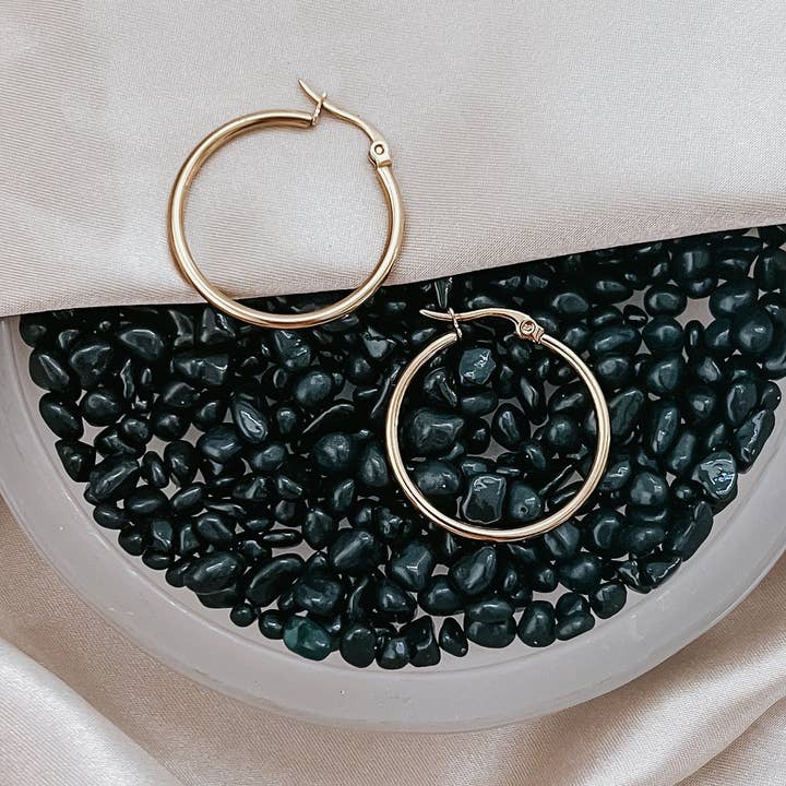 BELJOY - Wholesale Hoop Earrings - Eileen Gold Hoop Earrings || Choose Size4