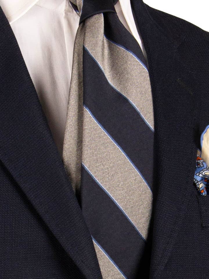 Blågrå Regementssiden Slips med Ljusblå Ränder 7335 för wholesale av Graffeo Cravatte