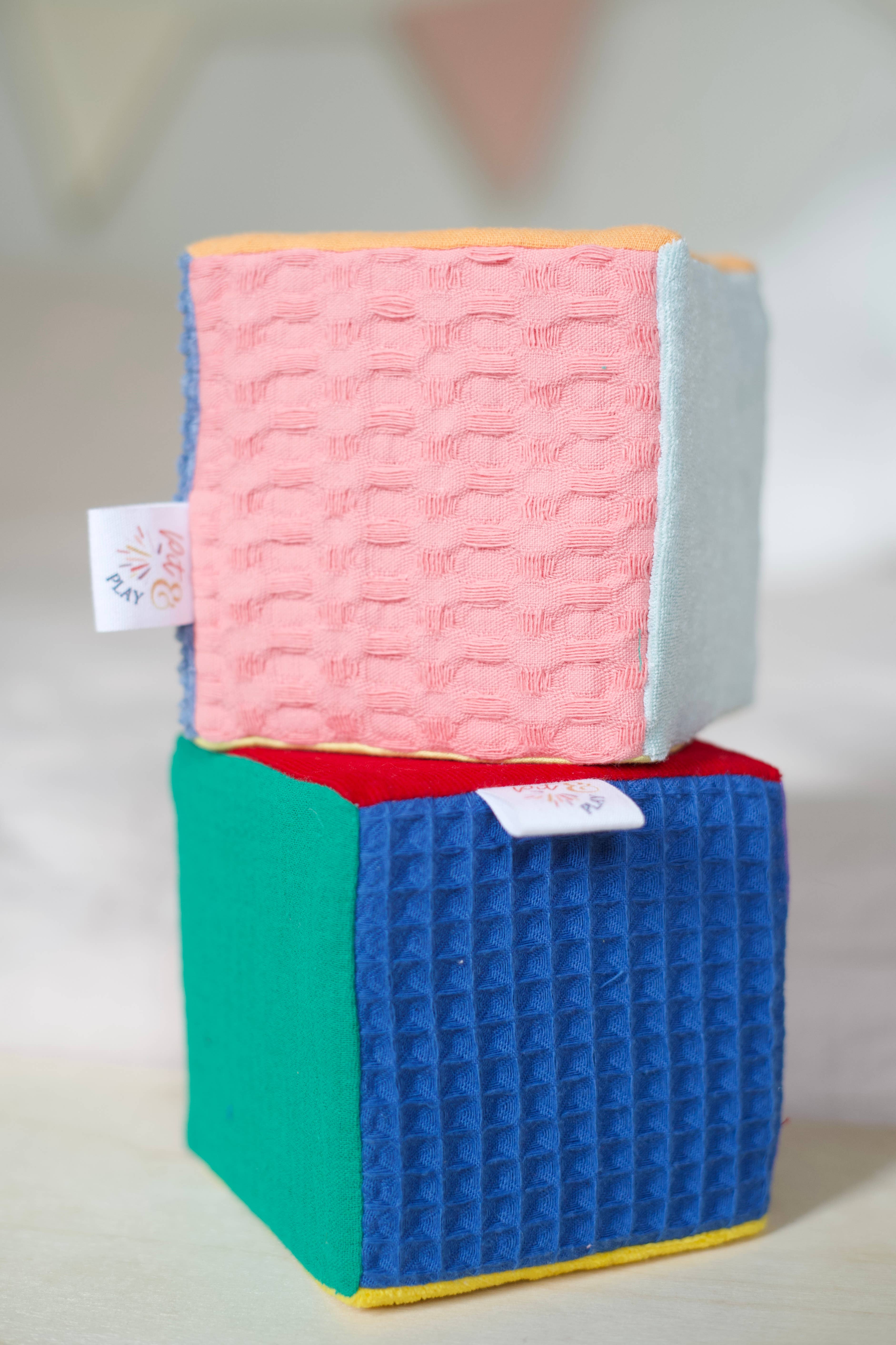 Pit and Play - Wholesale Stacking Game - Dice - rainbow Stack Stone Classic4