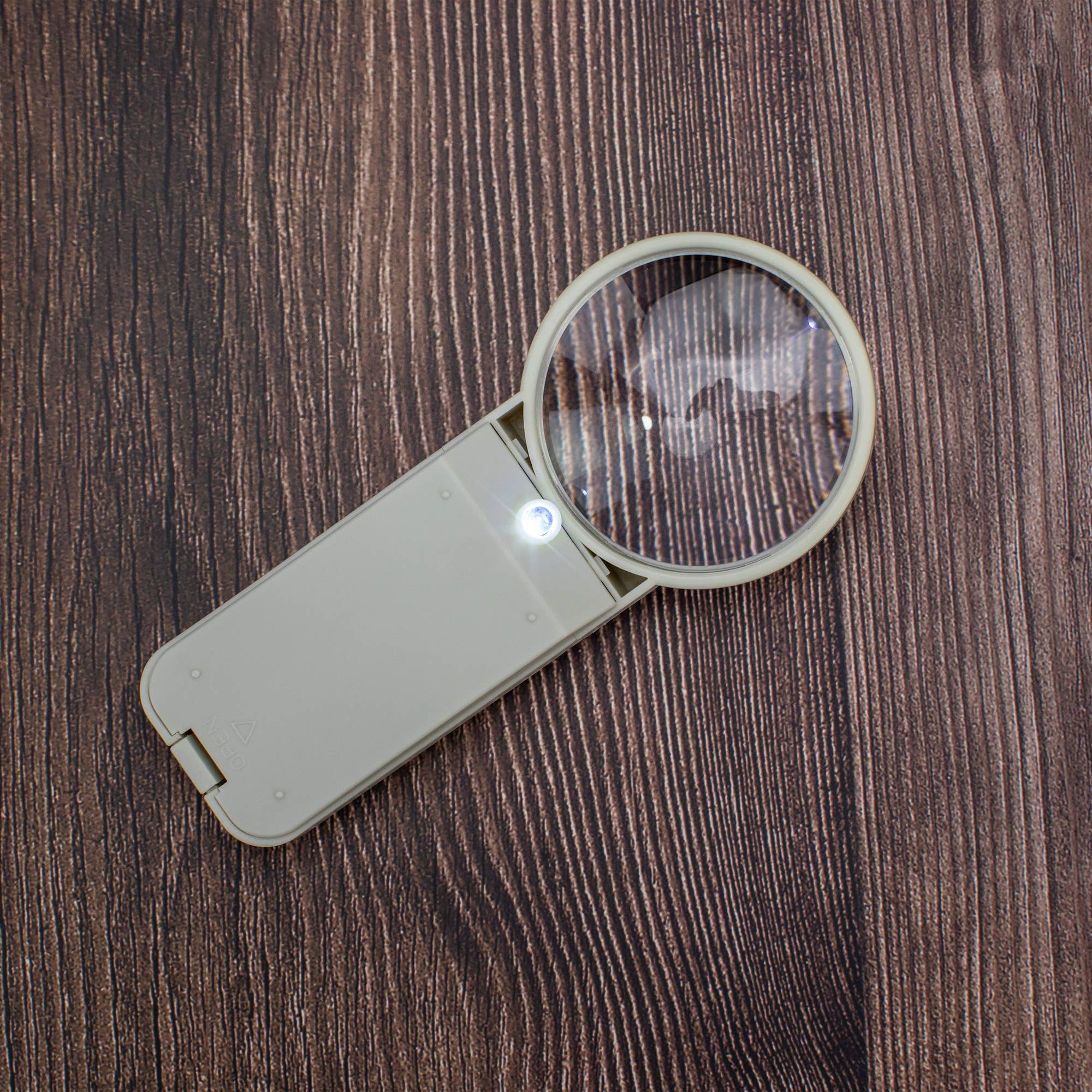 Carson EU - Vendita all'ingrosso Lente d'ingrandimento - Lente D'Ingrandimento Handheld LED Illuminata 5X1