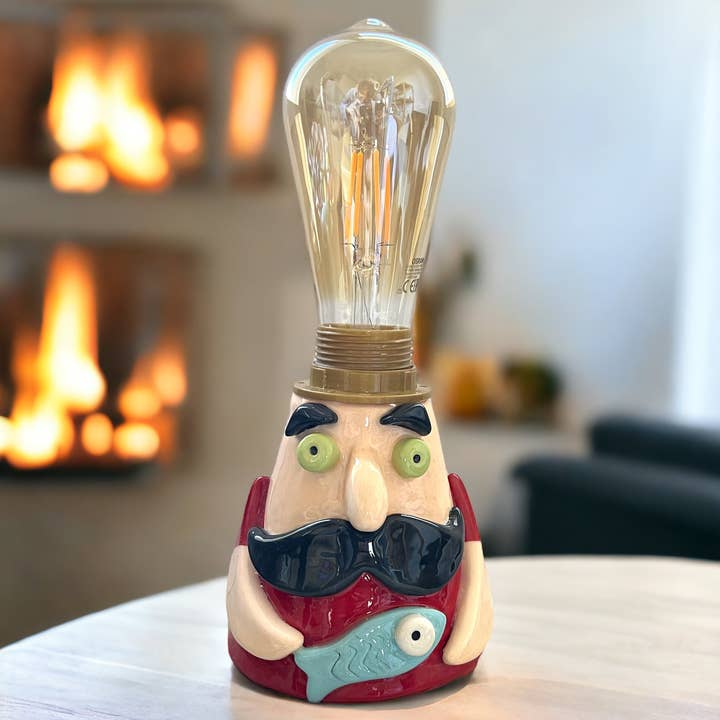 Thetis Art Studio - Wholesale Figurine Lamp - Lampada da tavolo Fisherman2