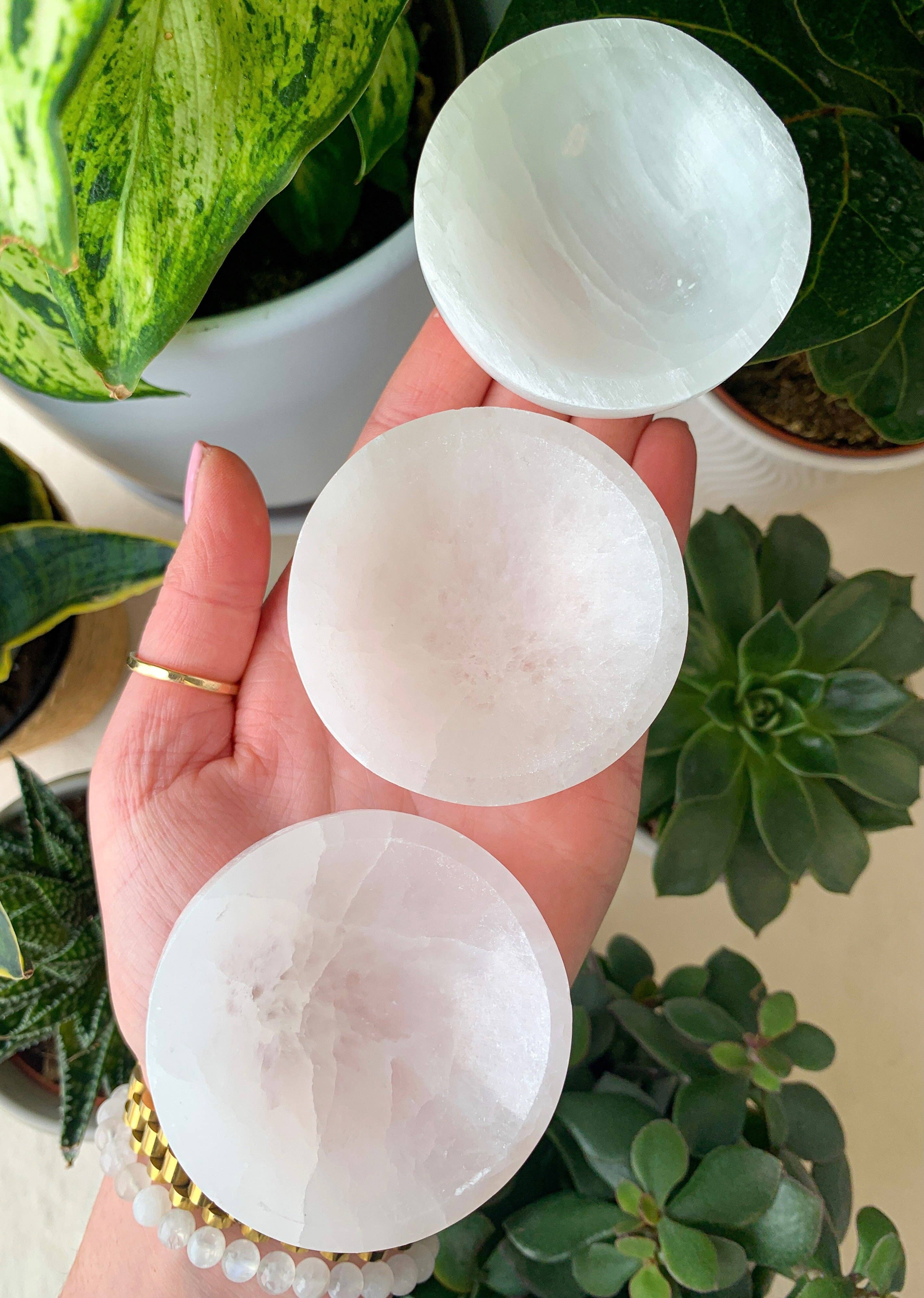 Crystal Vibes Inc. - Wholesale Spiritual Stone/Crystal - Mini Selenite Bowl0