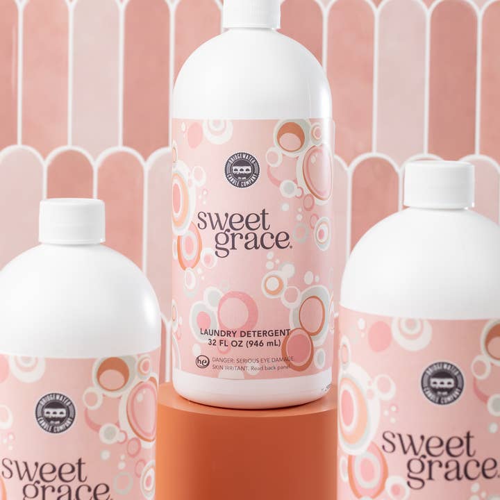 Bridgewater Candle Company - Wholesale Liquid Laundry Detergent - Sweet Grace 32oz Laundry Detergent11