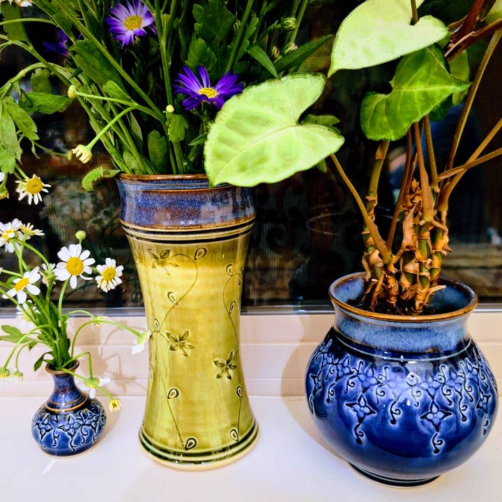 Plays in Mud Pottery - Wholesale Plant Pot - Large Tabletop Planter - Handmade Pottery Planter - MTO14