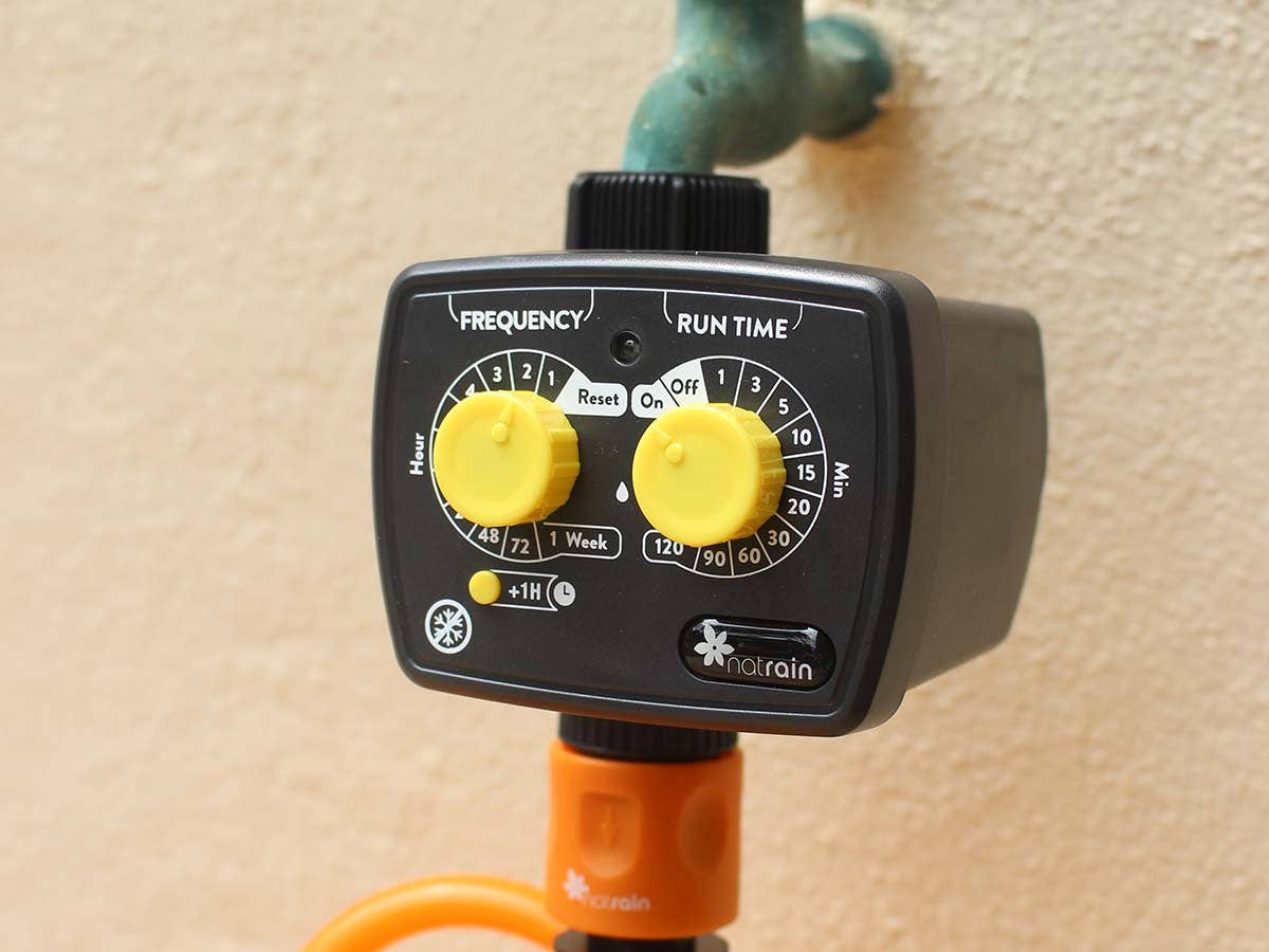 JARDIN Y NATURA OUTDOOR & GARDEN PRODUCTS SL - Wholesale Garden Tool - Irrigation programmer - REGA21