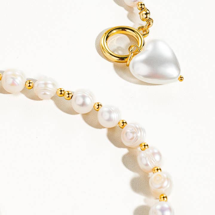 Flânerie by MAIQ - Wholesale Pendant/Charm Necklace - Wren Vintage Natural Pearl Heart Necklace6