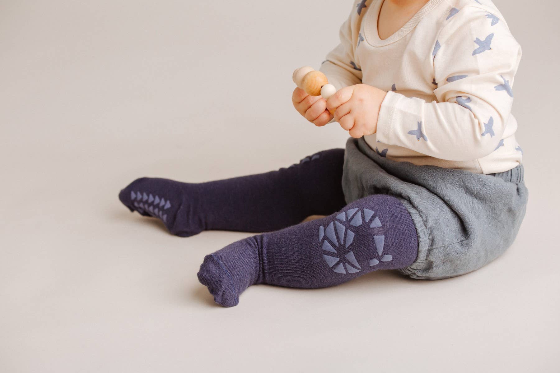 Olie the Curious - Wholesale Tights - Kids - Underwater Adventures Crawling Tight6