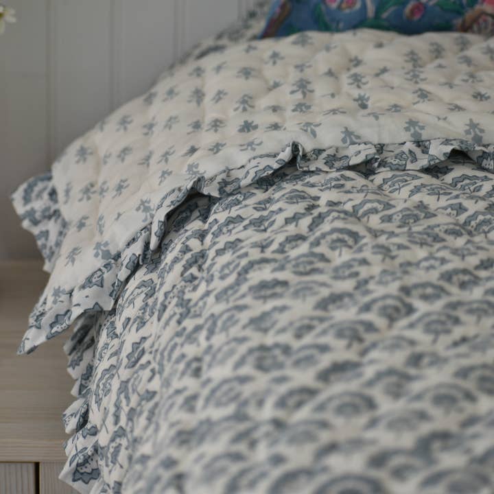House of Alaan - Wholesale Throw Blanket - Handblock Print Throw Blanket - Quilted Cotton