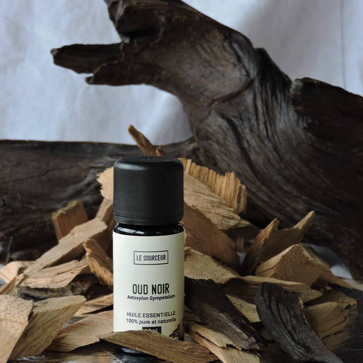 Le Sourceur - Wholesale Essential Oil - OUD NOIR ESSENTIAL OIL