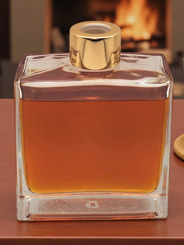 Autumn Cognac Reserve Reed Diffuser 6oz for wholesale by Morgan Paris Skin Boutique