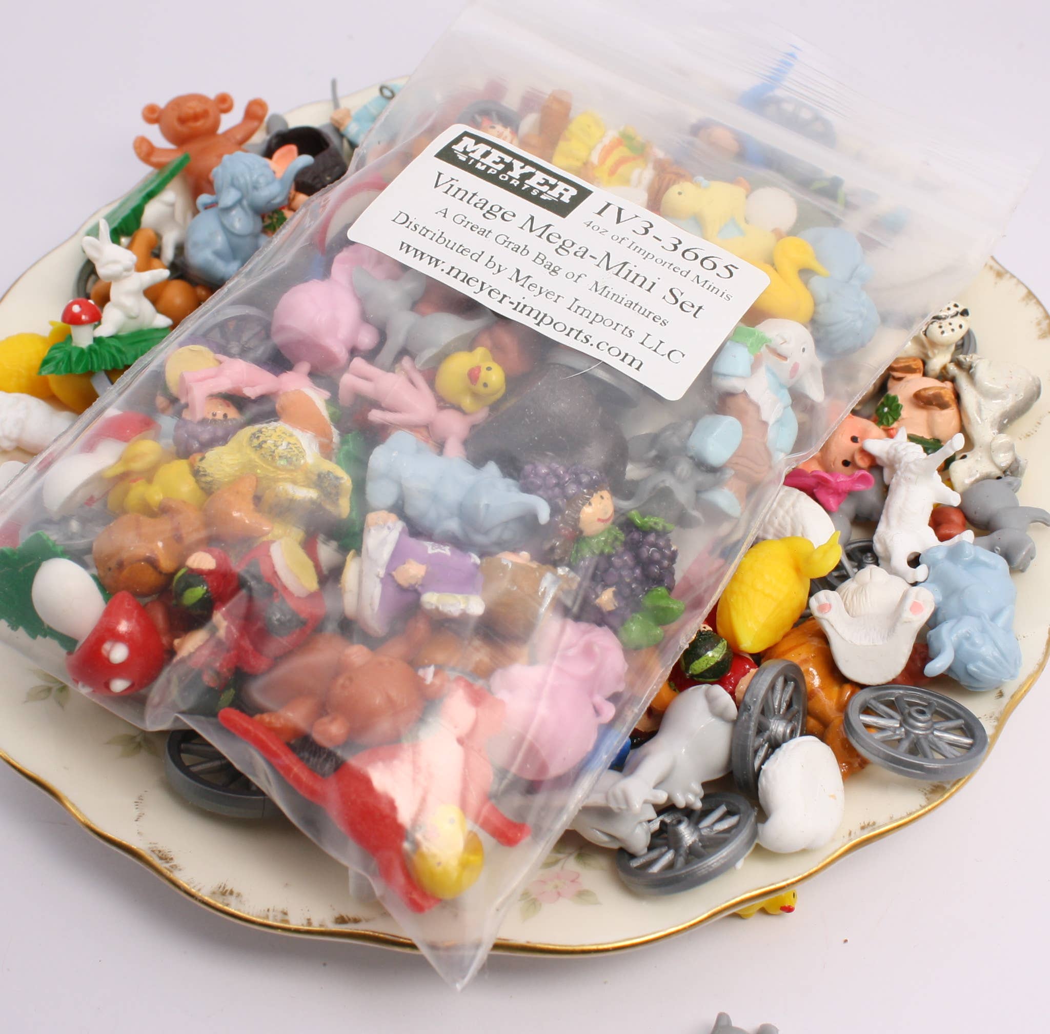 Meyer Imports - Wholesale Decorative Figurine - Mega Mini Mix Set! Vintage Miniatures - 4oz - IV3-36653