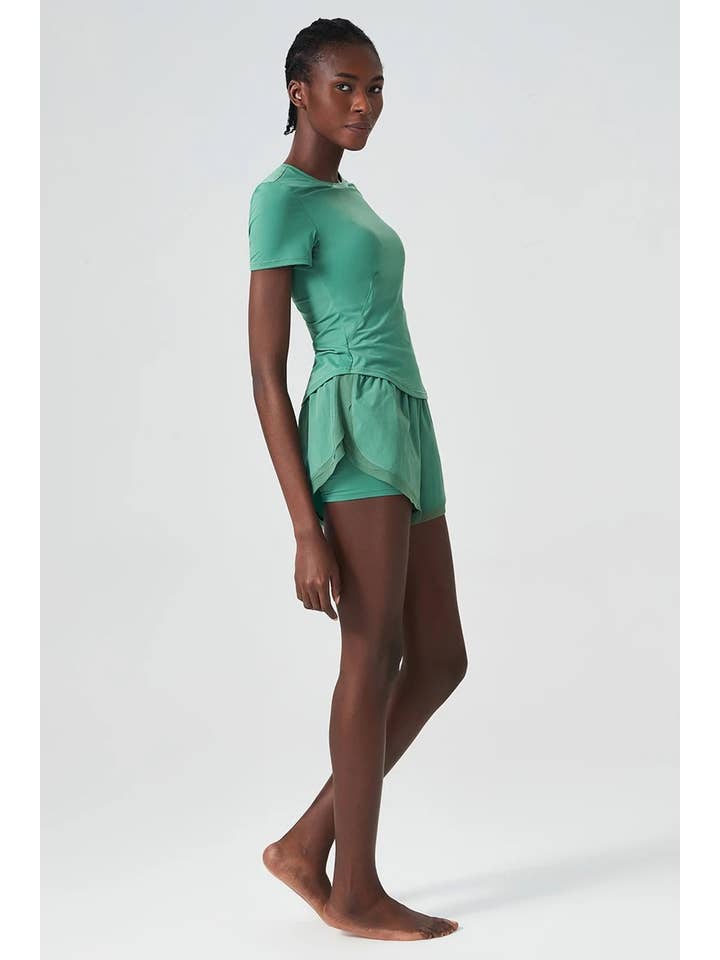 Belsize Activewear – wholesale Activewear set – Women′s – Two pieces fitness set14