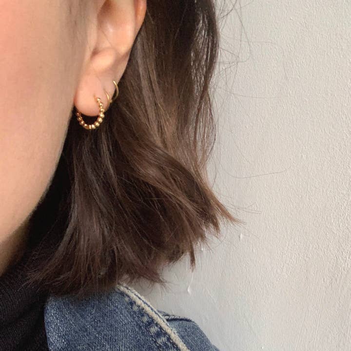 Little Nell Jewellery – wholesale Huggie earrings – Sterling Silver or Gold Plated Hinged Bubble Hoop Earrings