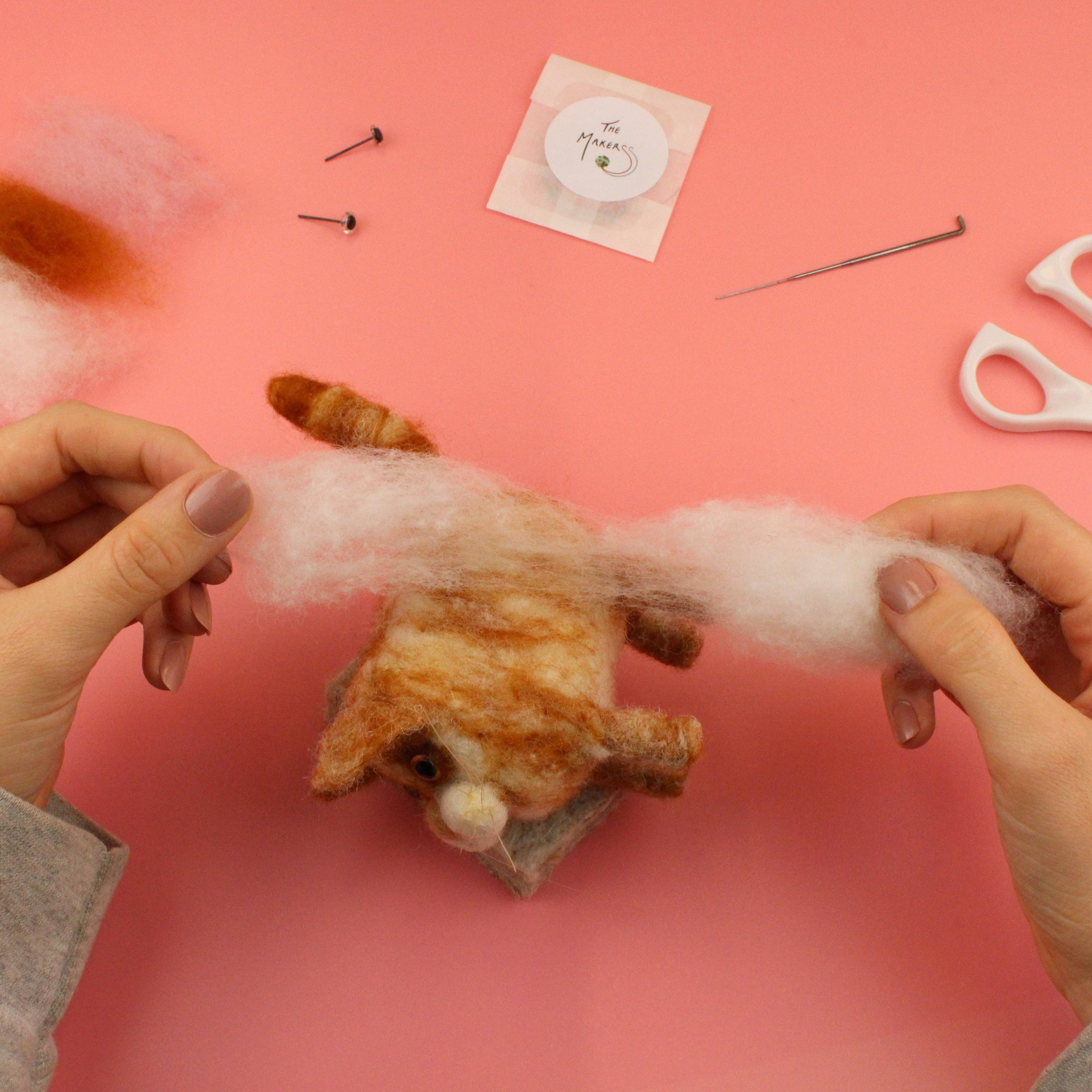 The Makerss - Vendita all'ingrosso Kit da cucito creativo - Kit Piccolo di Decorazione Gatto in Feltro ad Ago2