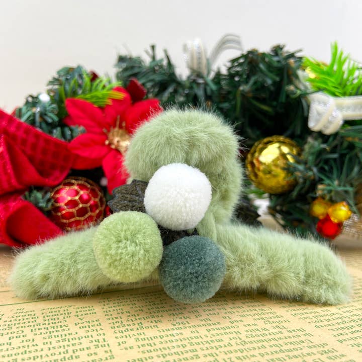 TheDivaSoap - Wholesale Hair Clip - Women's - Plush Pom Pom Christmas Hair Clips1