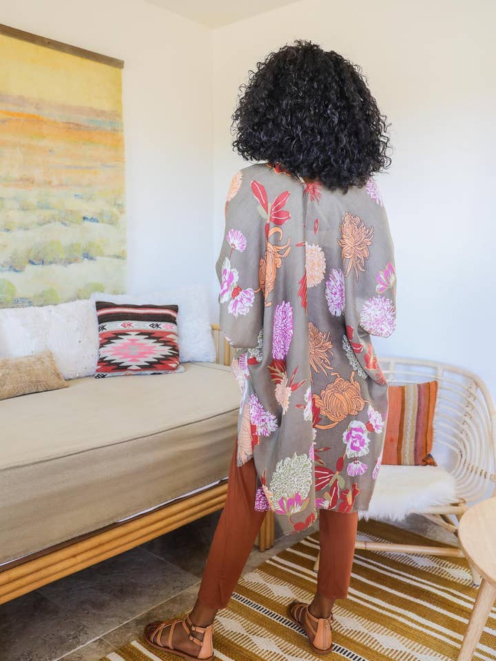 Leto Accessories - Wholesale Kimono - Women's - Bestselling Floral Motif Kimono for Summer Festivals 🌼