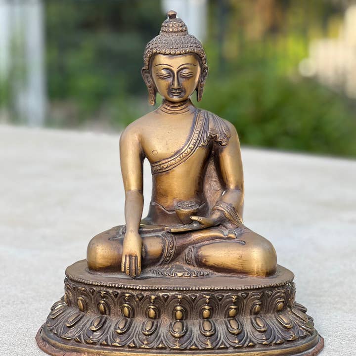 Statua di Buddha per Meditazione in Ottone Antico Solido per Altare Domestico Santuario Stanza di Meditazione Alta 10 Pollici e ulteriori Risultati per statue di gesso all'ingrosso. Resi gratuiti e termini di pagamento a 60 giorni su Faire in tendenza su Faire.
