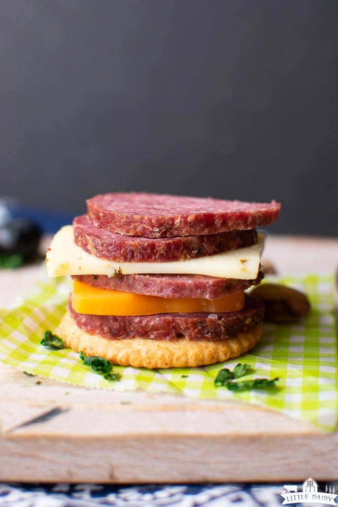 Berbician Canada - Vente Salamis - Bison Salami Chub3