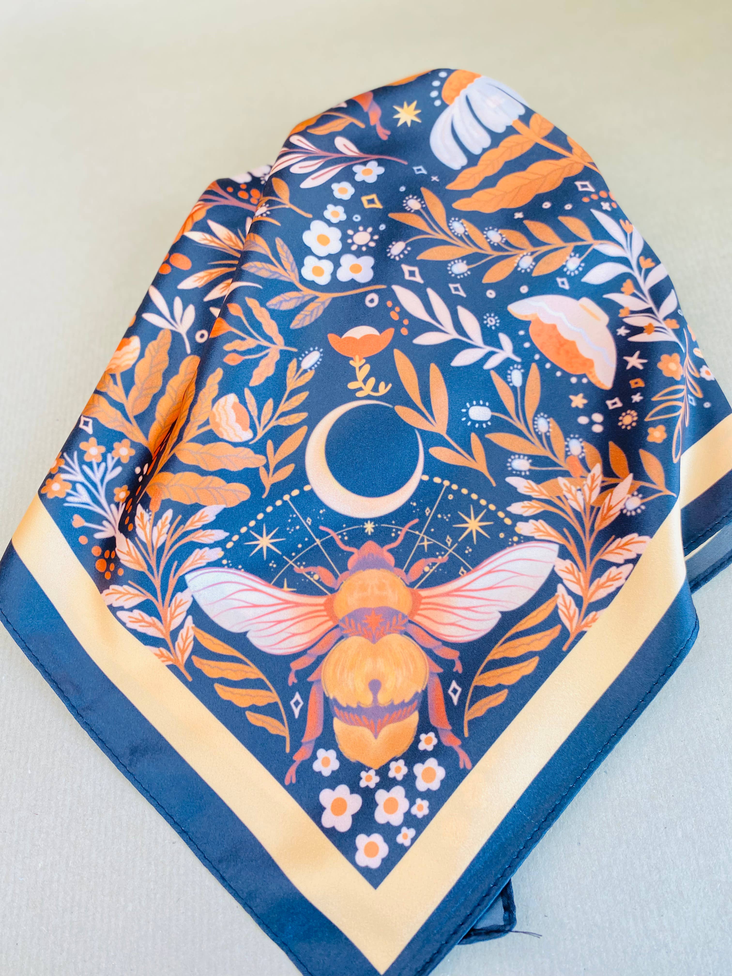 Split Moon Studios - Wholesale Scarf - Women's - Queen Bee Motive Scarf5