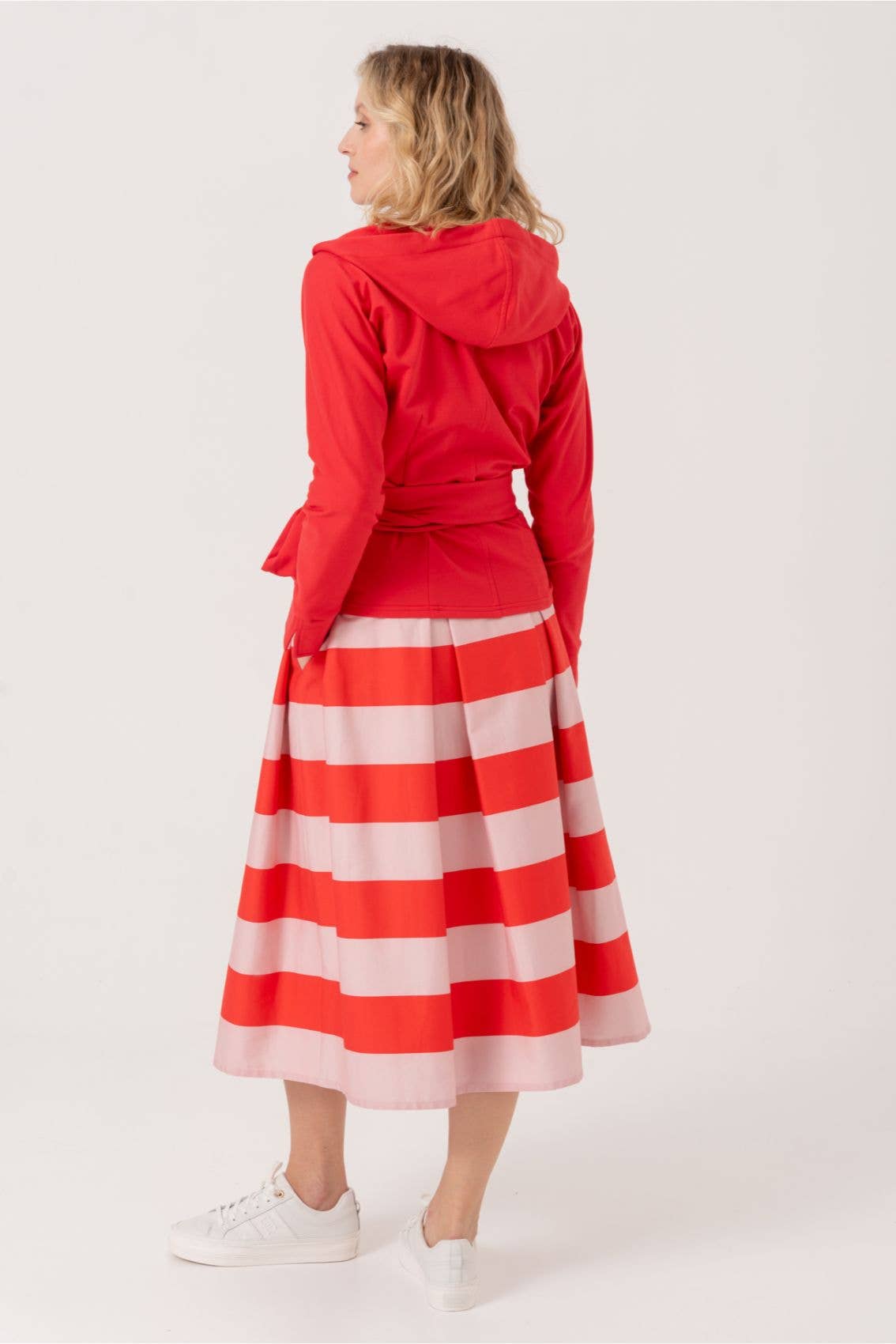 Marianna Déri GmbH - Wholesale Skirt - Women's - Midi Skirt Red & Pink Striped3