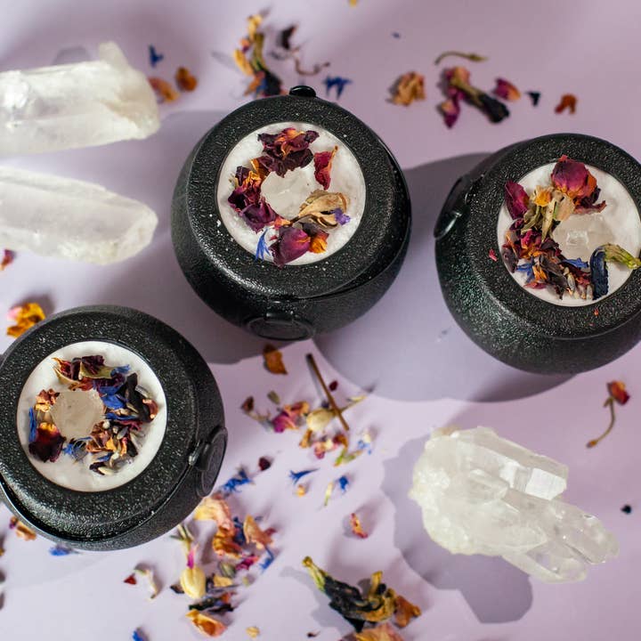 Crystal Cauldron Bath Bomb | Love Spell Crystal Cauldron Bath Bomb | Love Spell