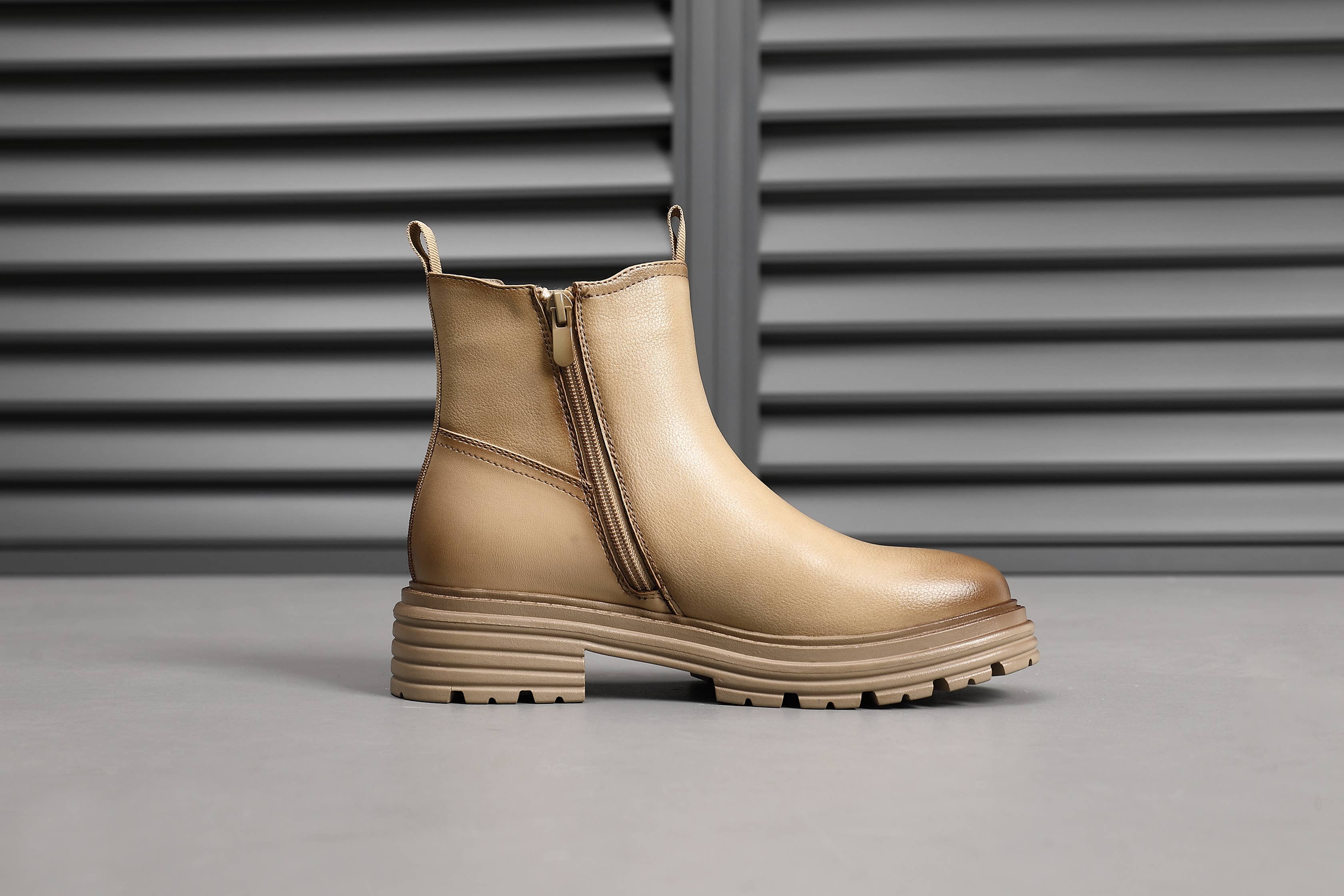 Top Staka - Wholesale Chelsea Boots - Women's - A2373 WOMEN Insulated Chelsea ankle boots12