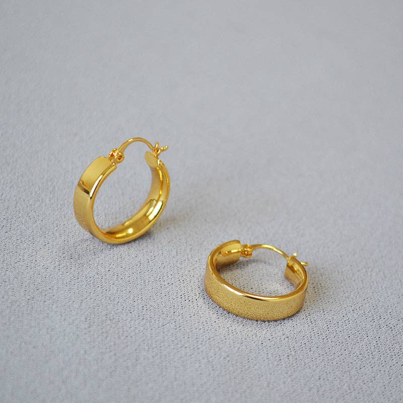 Revelari - Wholesale Hoop Earrings - Polished Gold Hoop Earrings1