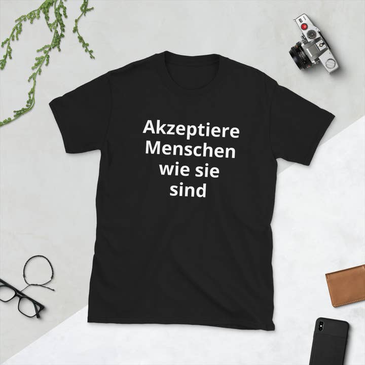 Akzeptiere Menschen wie sie sind Kurzärmeliges Unisex-T-Shirt für den Großhandel von Souverista