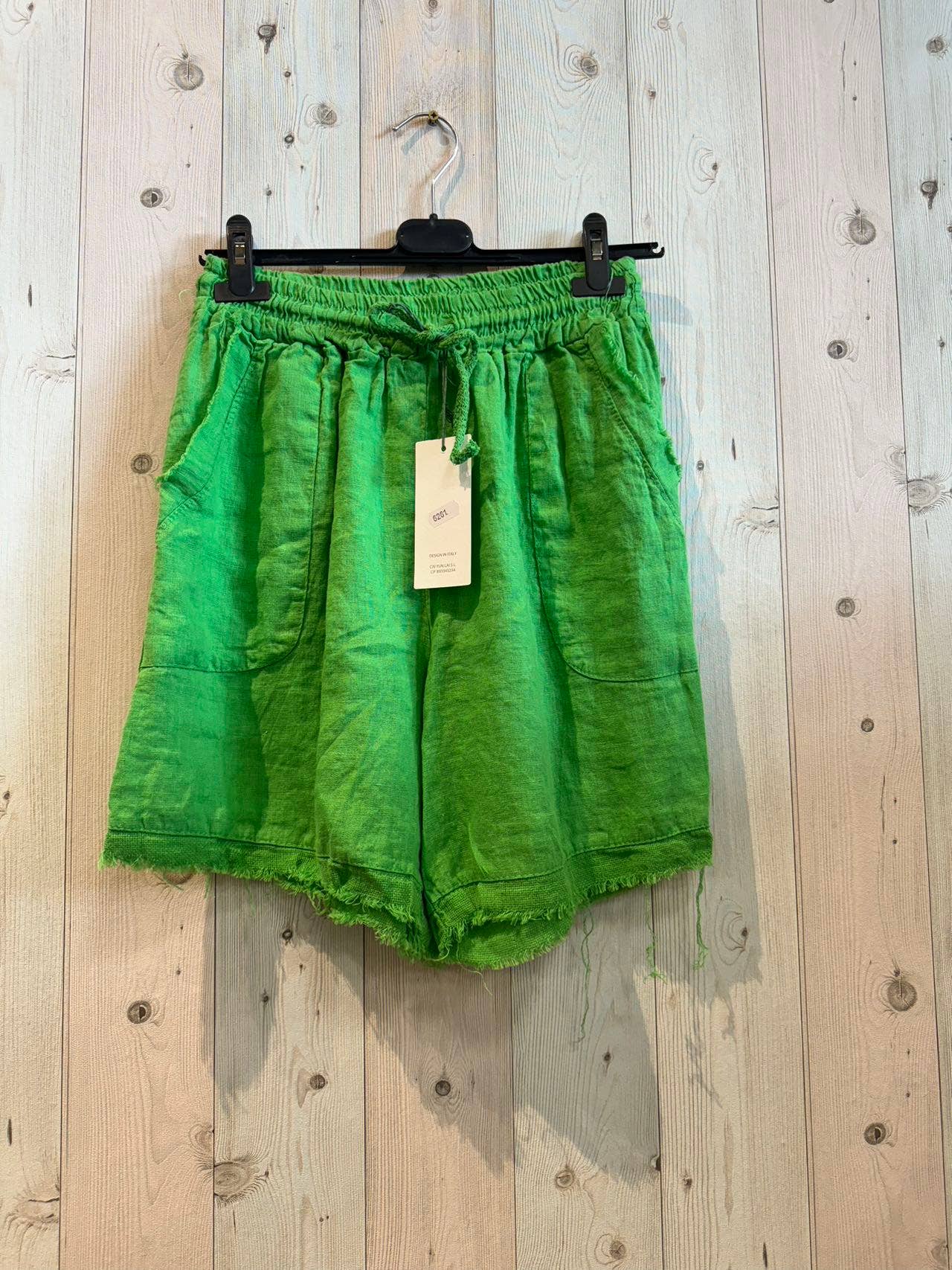 Linen & More – Engroshandel Shorts – Kvinder – REF 6261 hørshorts med frynser og to lommer, 100 % hør1