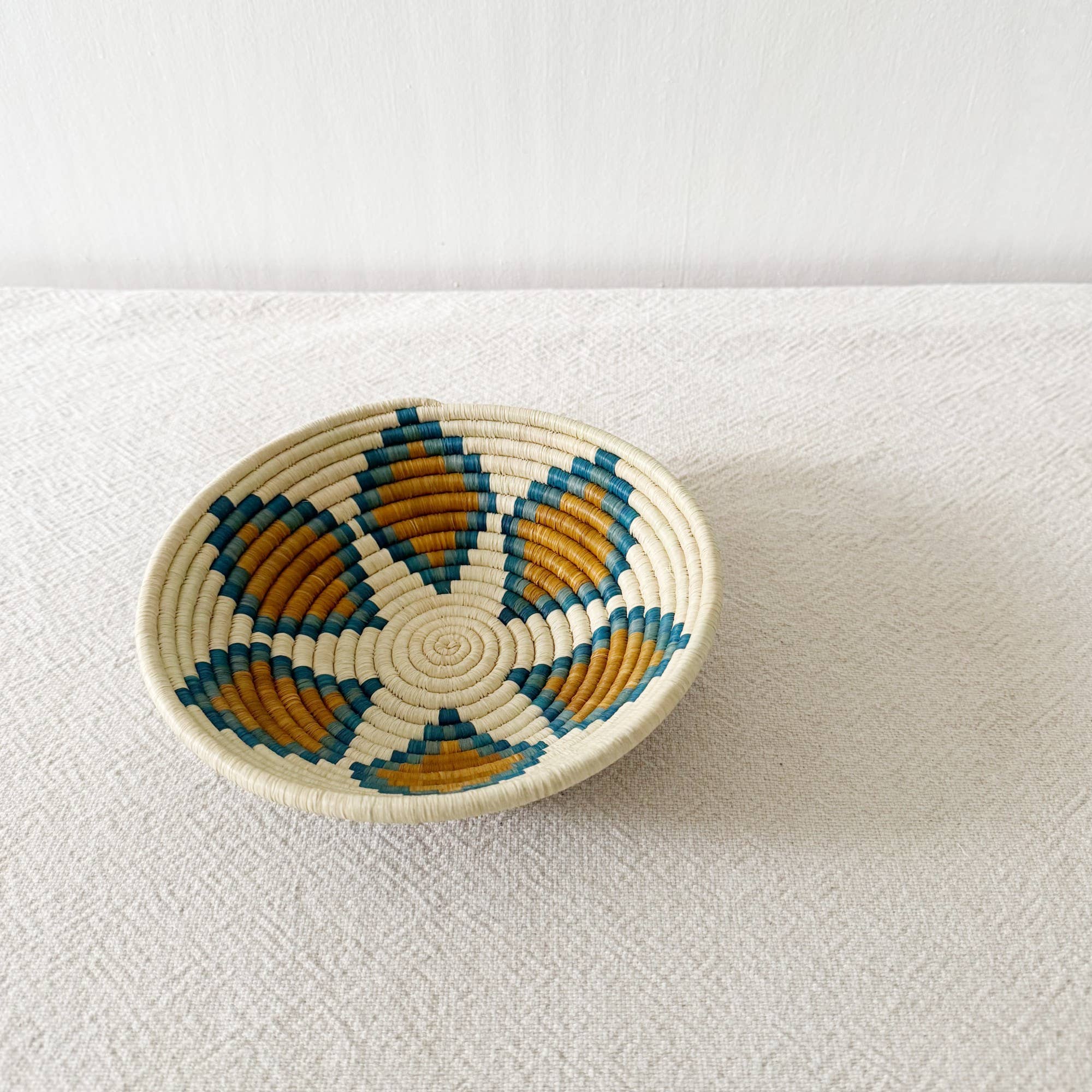 Amsha - Wholesale Decorative Plate/Dish/Bowl - Mbayo Small Bowl2