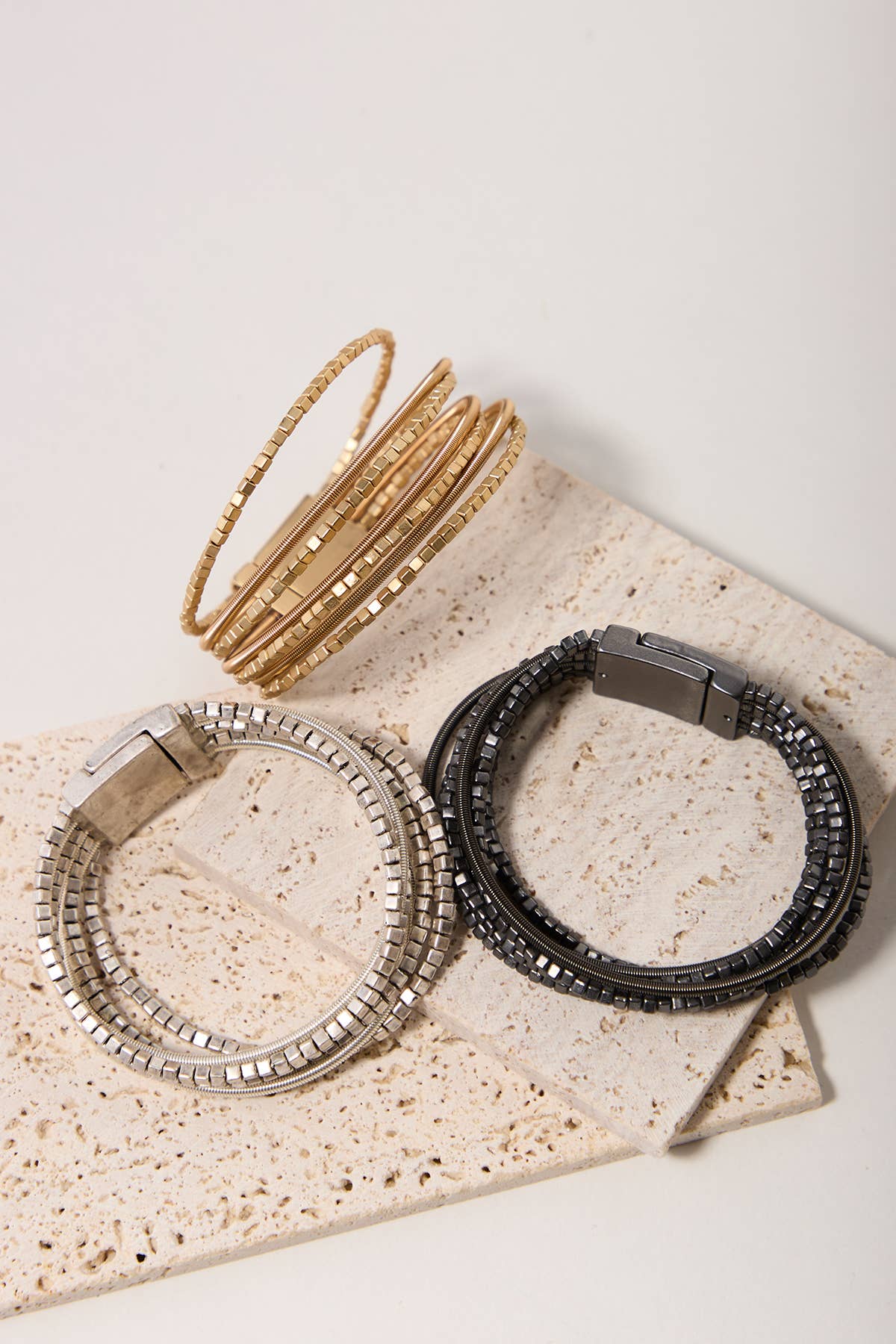 SAACHI – wholesale Beaded bracelet – Scarlett Metallic Beaded Bracelet11