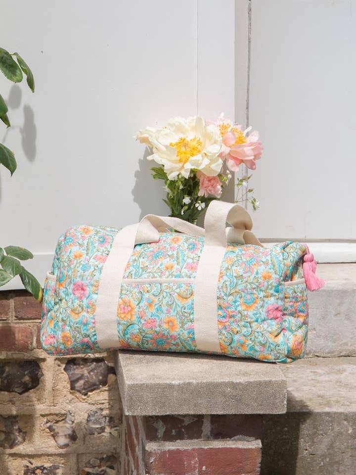 24H Vaeva Bag - Travel bag - flowers - blue - orange - pink for wholesale by Louise Misha
