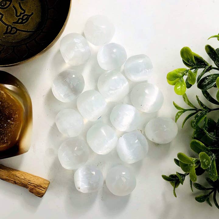 Rock Paradise - Wholesale Spiritual Stone/Crystal - Crystal Selenite Tumbled Freeform - 1/2 Lb - Medium Size2