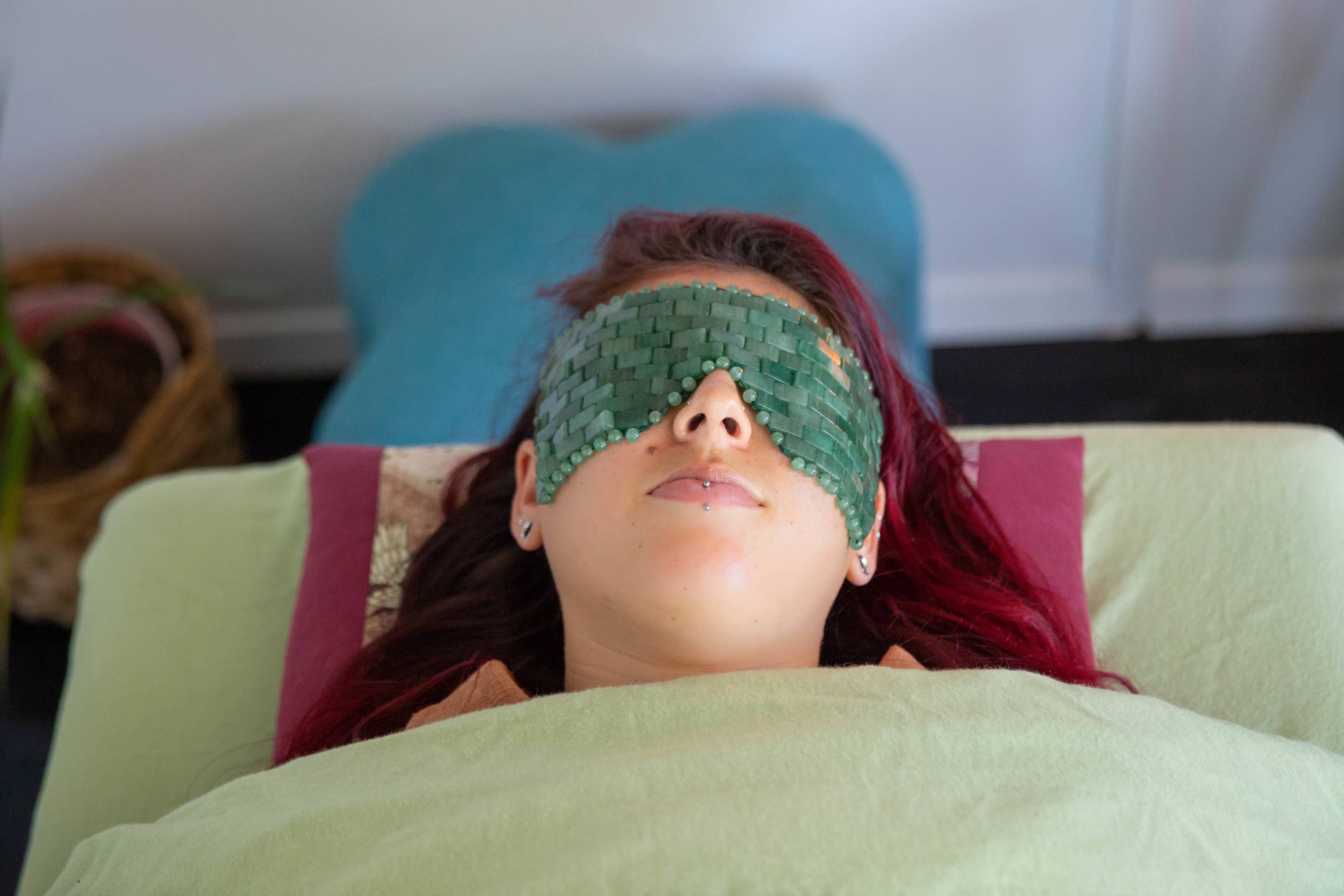 Free Flow Botanicals - Wholesale Sleep/Eye Mask - Revital-Eyes Gemstone Eye Mask7