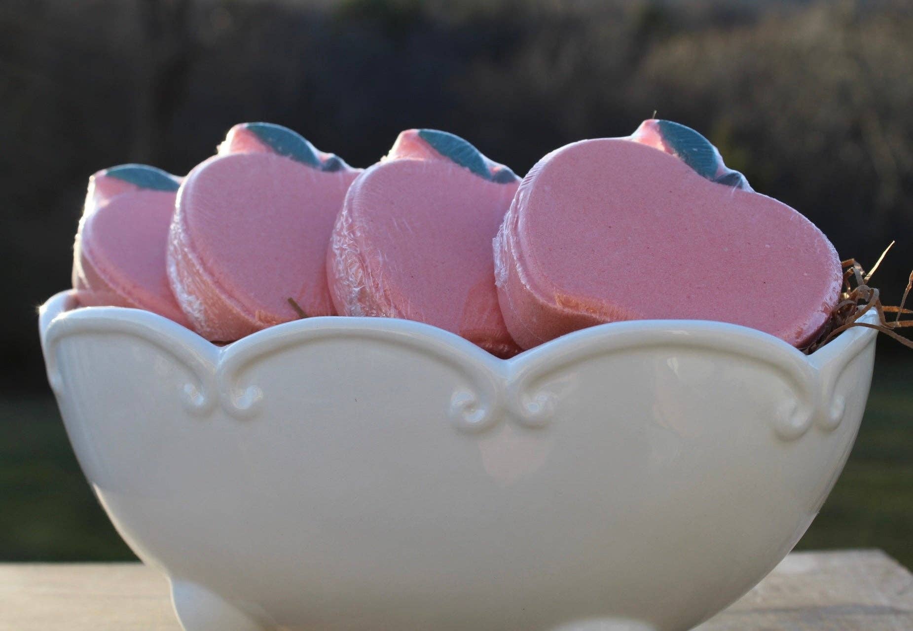 Wicked Bubbles LLC - Wholesale Bath Bomb/Fizz - Bath bomb - 5 oz - Country Apple5