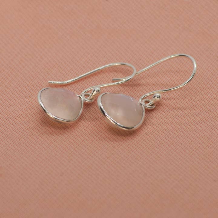 Orecchini a goccia con pietra di luna e argento sterling per la vendita all'ingrosso da parte di The Jewellery Store London