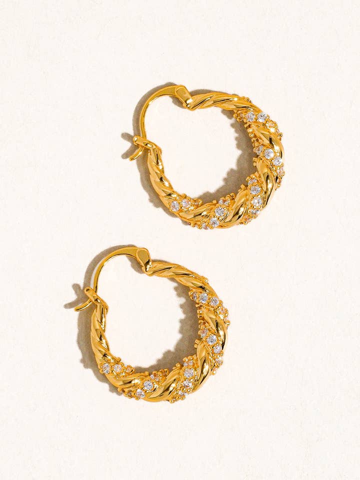 Jasper 18K Gold Rhinestone Twisted Hoop Earring for wholesale by Flânerie by MAIQ
