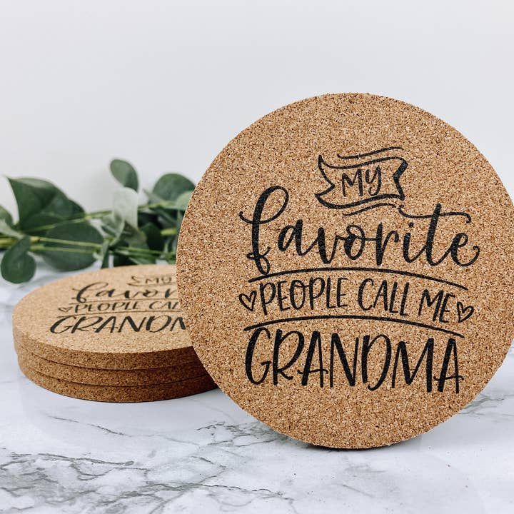 Mes gens préférés m'appellent grand-mère avec bannière en liège pour la vente par WT Custom Designs