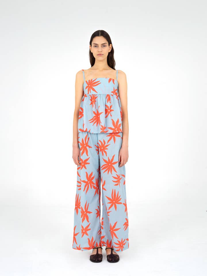 CARMEN SAYS - Wholesale Blouse - Women's - Top azul con estampado floral de mago2