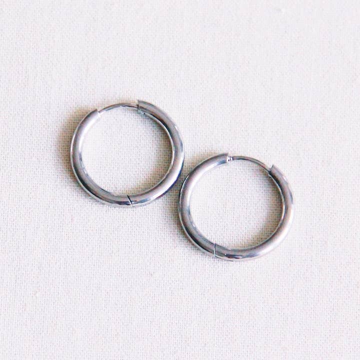 Bazou - Wholesale Hoop Earrings - Stainless Steel Creole 20mm “Basic” - Silver1