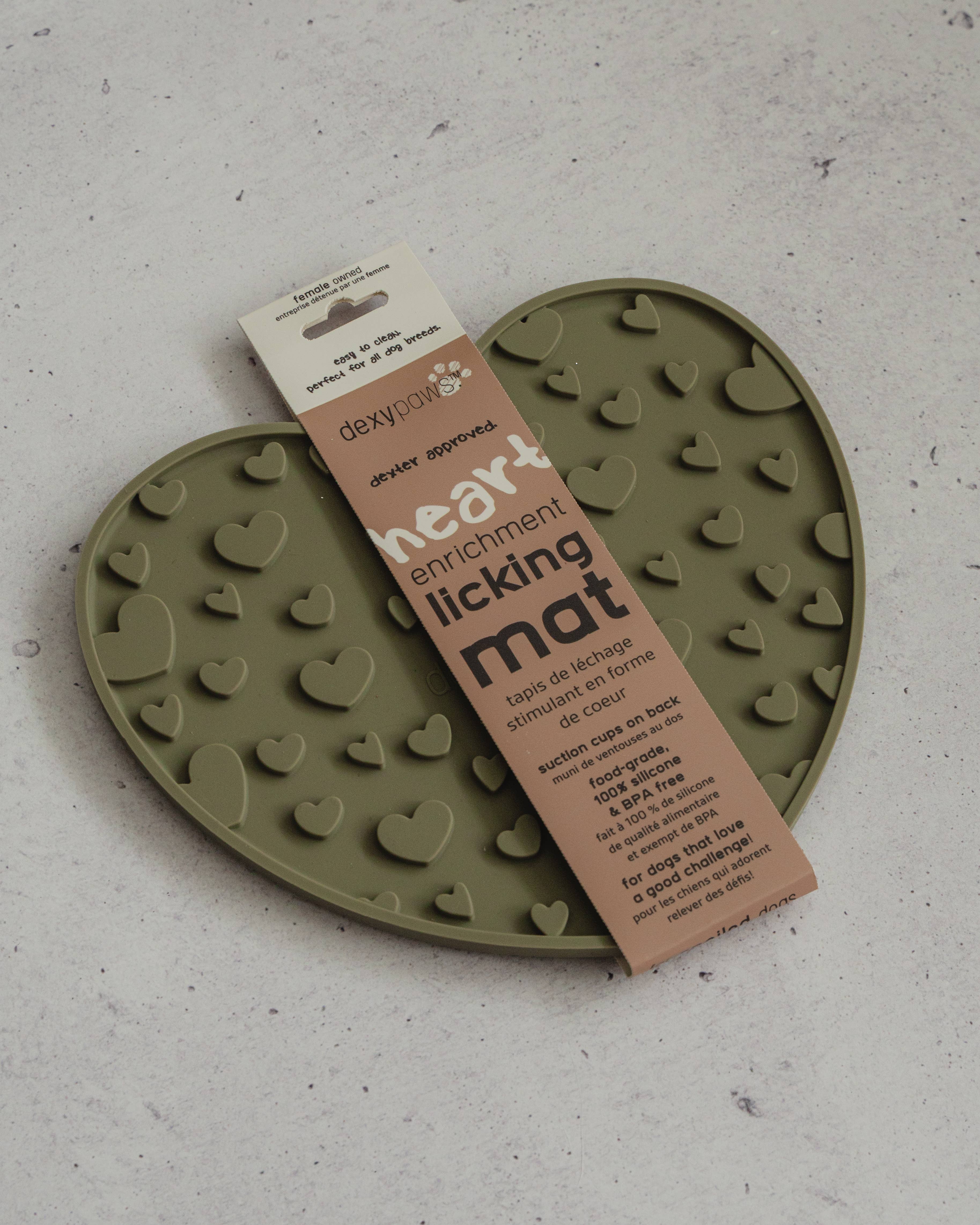 dexypaws - Wholesale Pet Food Mat - Dog - Green Heart Shaped Enrichment Lick Mat5