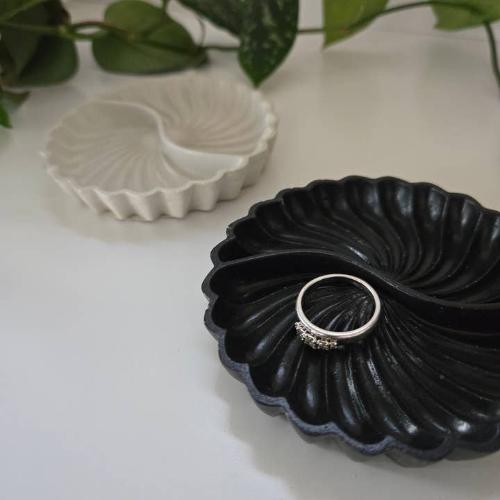 Swirl Jewelry Tray for wholesale by Plant 'er Here