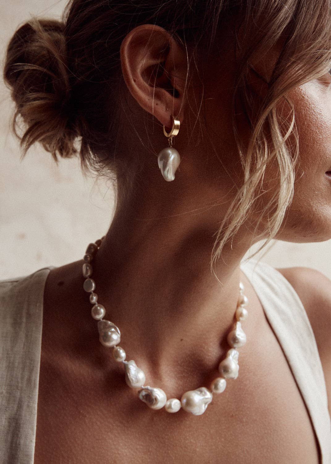 Dove Grey Accessories - Wholesale Dangle earrings - KIRRA PEARL EARRINGS