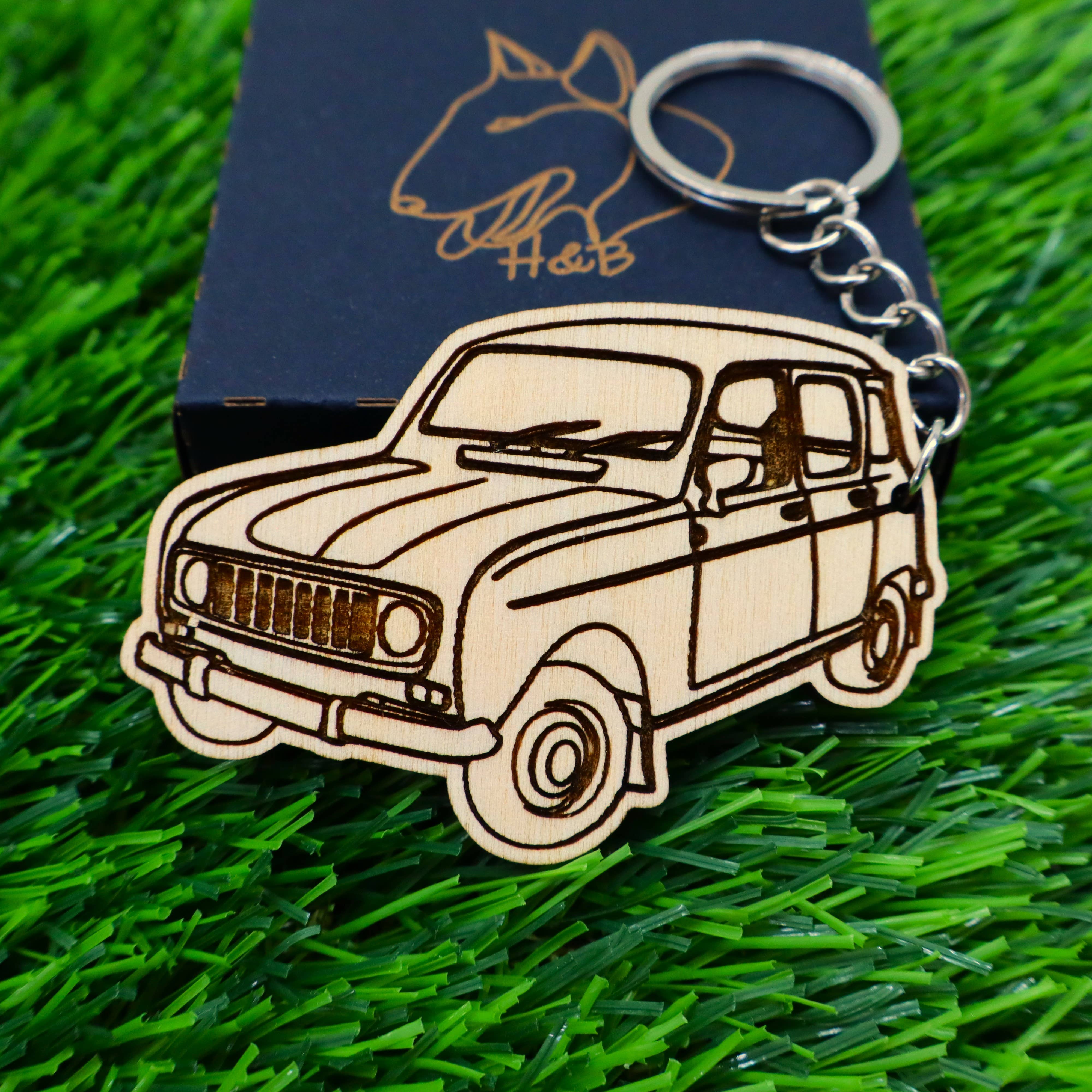 Herbs&Belles - Wholesale Keychain - Unisex - Vintage Car Wooden Colorful Keychain, Classic Automobile1