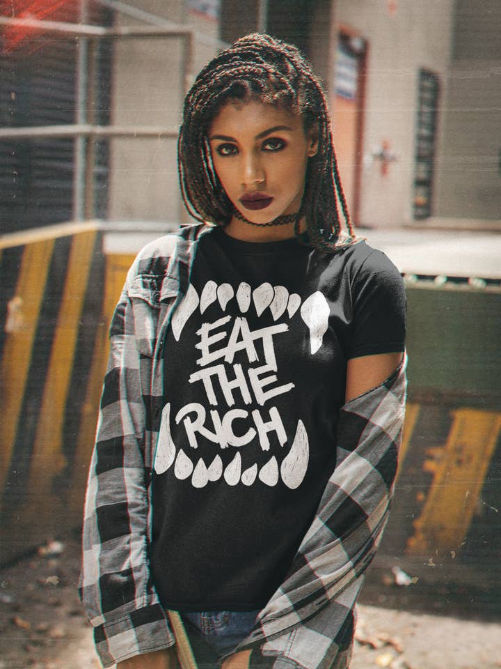 XRAEART Clothing Co – wholesale T-shirts med screentryck – Dam – Äta den rika T-tröjan0