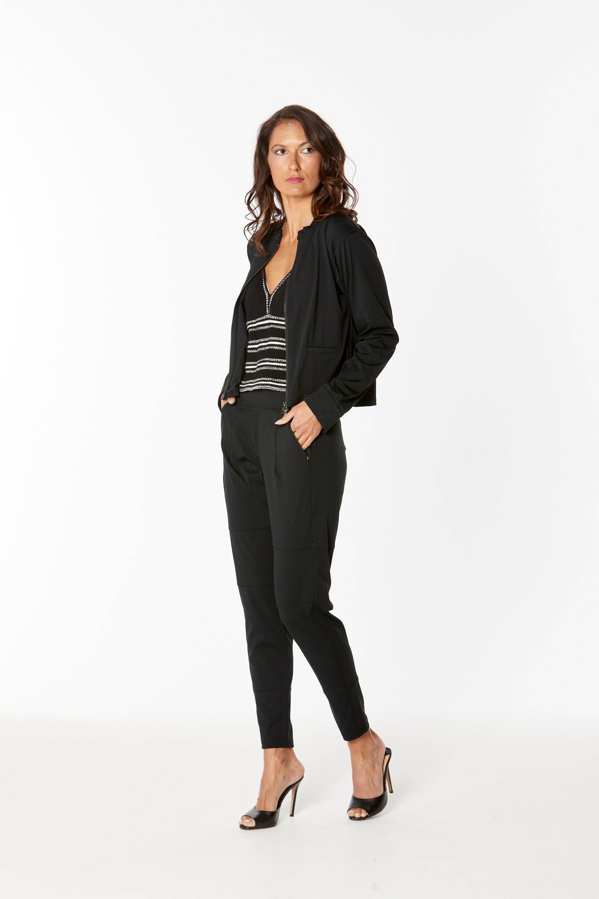 Keats Black for wholesale on Faire2